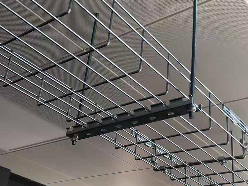 What are the advantages of wire mesh cable tray?